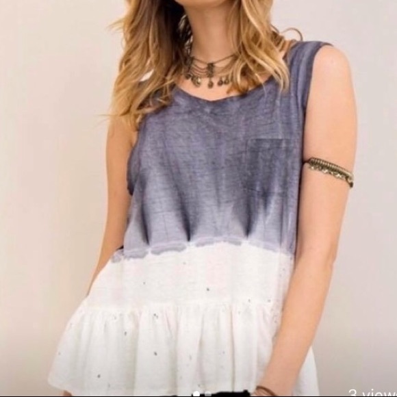 entro Tops - Entro Peplum Ombré Tank Top.